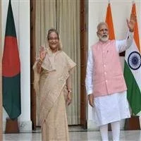 बांग्लादेश की प्रधानमंत्री शेख हसीना ने पीएम नरेंद्र मोदी से हैदराबाद हाउस में मुलाकात की